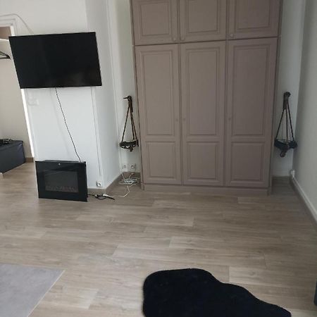 Apartamento Un Temps Pour Soi Châteauroux Exterior foto